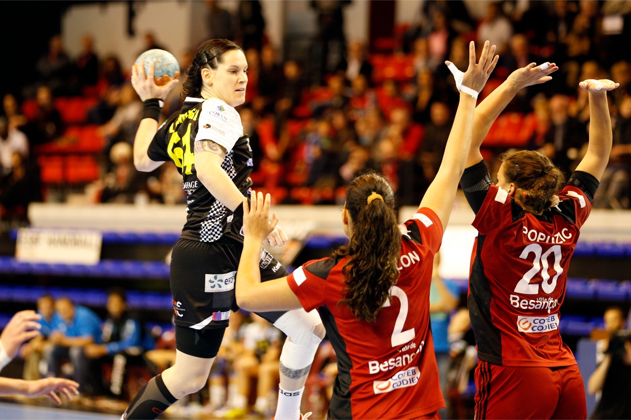 Lacrabère joueuse LFH du mois FFHandball